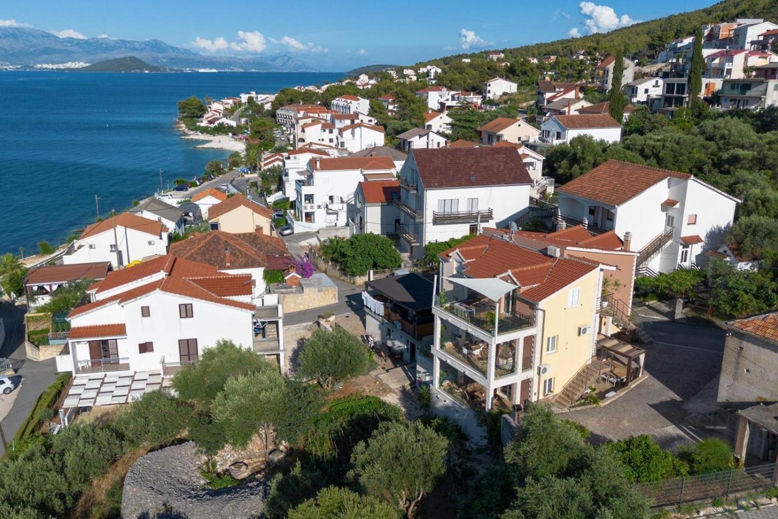Apartments Belmat Trogir Exterior photo