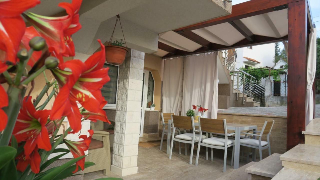 Apartments Belmat Trogir Exterior photo