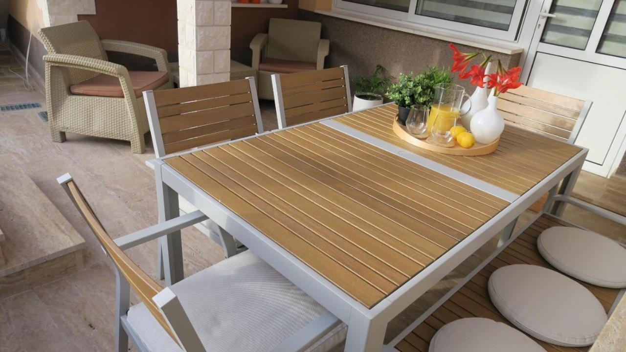 Apartments Belmat Trogir Exterior photo